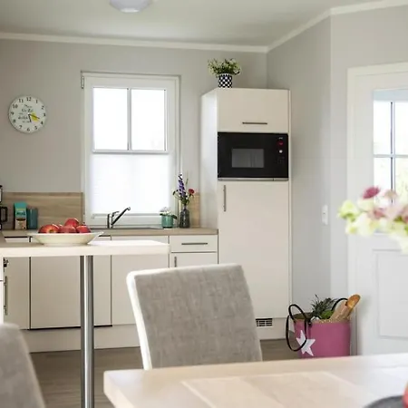 Luxushaus Bodstedt Mit Sauna Am Bodden 펜션 *