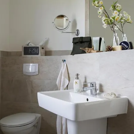 Luxushaus Bodstedt Mit Sauna Am Bodden * Fuhlendorf (Mecklenburg-Vorpommern)