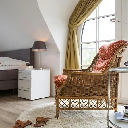 Luxushaus Bodstedt Mit Sauna Am Bodden * Fuhlendorf (Mecklenburg-Vorpommern)